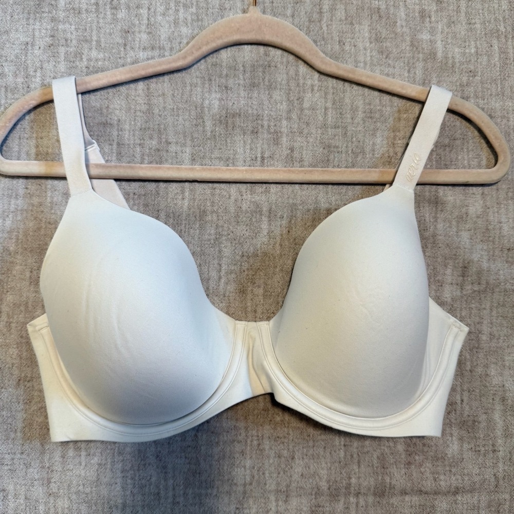 Aerie Smoothez Full Coverage Bra 34DD Cream Underwire Adjustable Straps